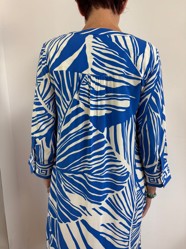 Blaues Kleid V-Ausschnitt Palmenmuster