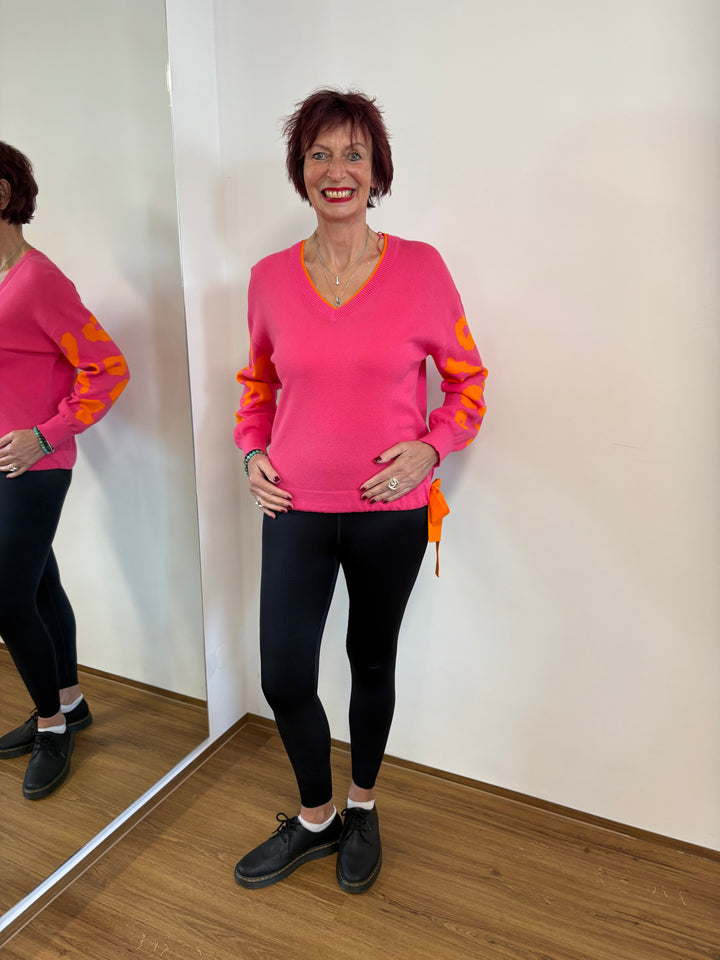 Farbenfroher Strickpullover
