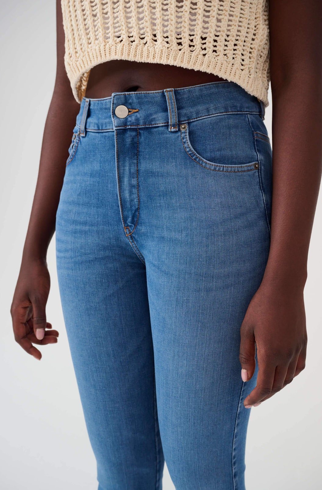 Hellblaue Cropped High Rise Shape Jeans - Vera Meyer