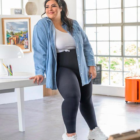 Christmas Bundle Silber Welle Kompressions Leggings Curvy inkl. Geschenkset - Vera Meyer